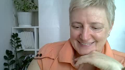 vea_motty online show from May 2026 10:53:01 AM