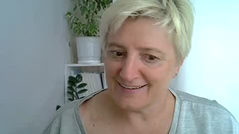 vea_motty online show from July 2026 09:16:02 AM