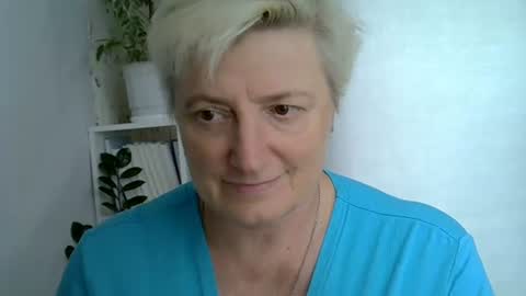 vea_motty online show from July 2026 12:22:01 PM