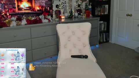 vegas_romance online show from December 2024 04:32:02 AM