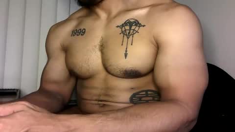 Snapshot of vegasluv702 chatting on November 2025 08:02:02 AM Vegas Love online show from November 2025 08:02:02 AM