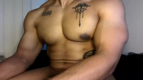 Snapshot of vegasluv702 chatting on November 2025 09:21:01 AM Vegas Love online show from November 2025 09:21:01 AM