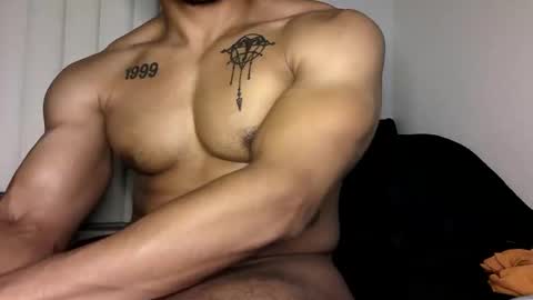 Snapshot of vegasluv702 chatting on November 2025 09:01:02 AM Vegas Love online show from November 2025 09:01:02 AM