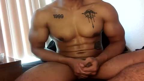 Snapshot of vegasluv702 chatting on December 2025 08:35:01 PM Vegas Love online show from December 2025 08:35:01 PM