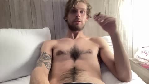 Joeyyy online show from October 2025 04:02:01 AM