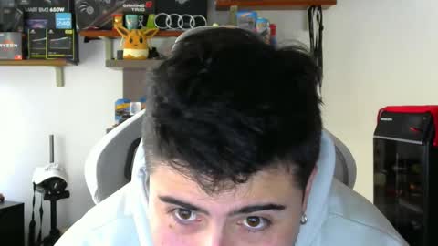 Charles online show from December 2025 04:38:01 PM