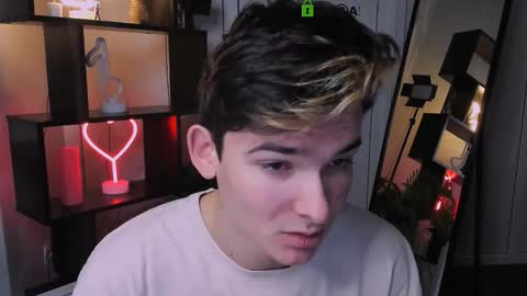 veldi_to online show from December 2025 07:21:01 PM