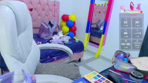 velinahoneyy online show from July 2026 12:44:01 PM
