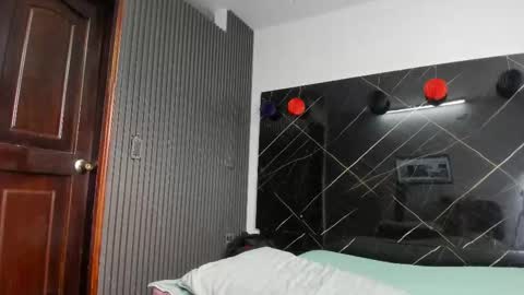 Snapshot of vellotouch chatting on January 2026 07:39:01 PM Vello online show from January 2026 07:39:01 PM