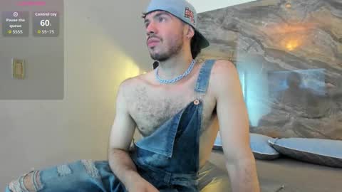 Snapshot of vellotouch chatting on February 2026 04:09:01 AM Vello online show from February 2026 04:09:01 AM