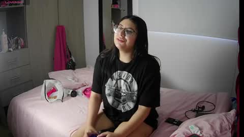 Velma online show from April 2026 11:27:02 AM