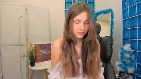 Snapshot of velvet_cherry chatting on December 2024 01:34:02 PM velvet_cherry online show from December 2024 01:34:02 PM