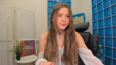 Snapshot of velvet_cherry chatting on December 2024 07:41:02 PM velvet_cherry online show from December 2024 07:41:02 PM