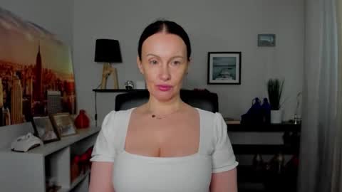 Jasmine online show from April 2026 06:25:01 AM