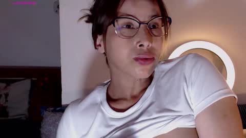 Andrea online show from March 2026 08:03:01 PM