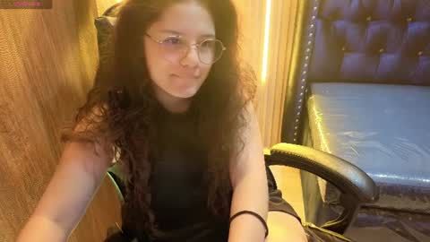 velvet_moon_v online show from July 2026 03:08:02 AM