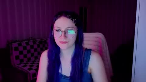 Snapshot of velvet_siren chatting on June 2026 10:58:02 PM Violet online show from June 2026 10:58:02 PM