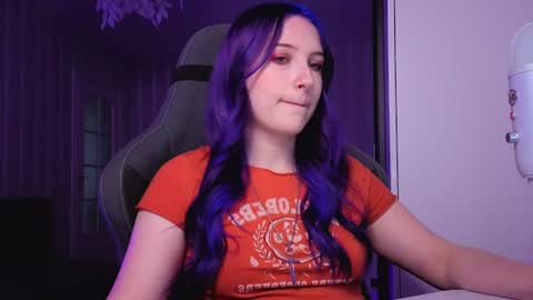 Snapshot of velvet_siren chatting on July 2026 09:55:02 AM Violet online show from July 2026 09:55:02 AM