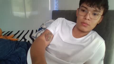 Stiven online show from December 2025 05:20:01 PM