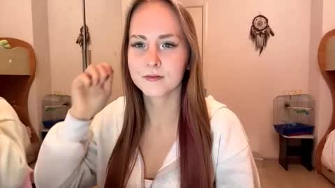 Snapshot of velvetmary chatting on December 2025 06:08:02 AM Rachel online show from December 2025 06:08:02 AM