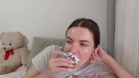 Snapshot of velvetmoon123 chatting on December 2025 09:47:01 AM velvetmoon123 online show from December 2025 09:47:01 AM