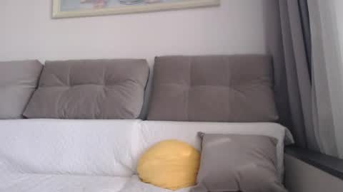 velvetmoon123 online show from April 2026 05:23:01 AM