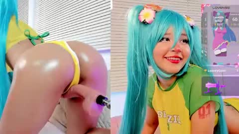 Velvet Nami online show from April 2026 12:19:02 PM