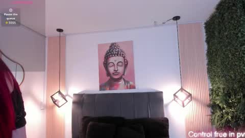 velvetscarlett online show from April 2026 11:59:01 AM