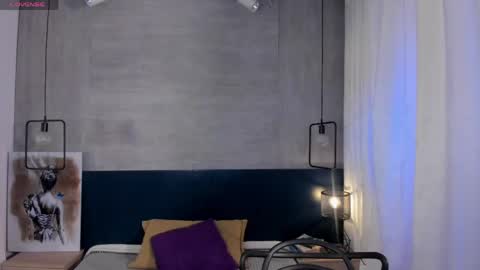 velvettease_ online show from April 2026 12:52:02 PM