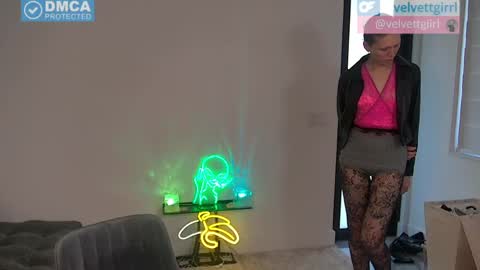 VelvetTGirl online show from May 2026 04:25:01 PM
