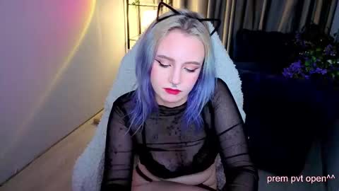 velvetvesper online show from December 2025 09:42:01 PM