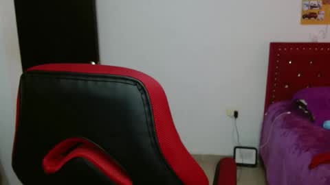 venecasexy44 online show from April 2026 01:46:01 PM