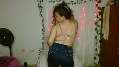 venecasexy44 online show from April 2026 03:04:02 AM