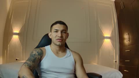 Snapshot of venedic__bull chatting on February 2026 03:23:02 AM Venedic online show from February 2026 03:23:02 AM