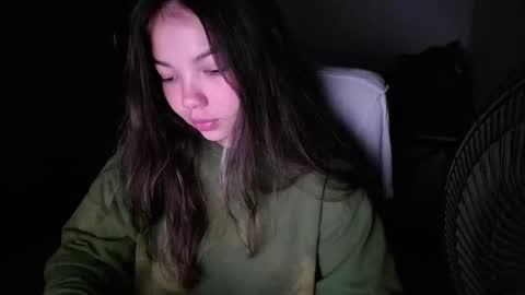 Snapshot of venelope1 chatting on November 2025 04:11:01 AM Venelope 3 online show from November 2025 04:11:01 AM