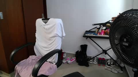 Snapshot of venelope1 chatting on November 2025 08:00:01 PM Venelope 3 online show from November 2025 08:00:01 PM