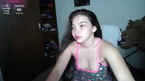 Snapshot of venelope1 chatting on January 2026 12:27:02 AM Venelope 3 online show from January 2026 12:27:02 AM