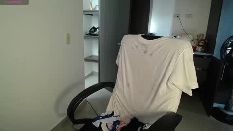 Snapshot of venelope1 chatting on February 2026 09:05:02 PM Venelope 3 online show from February 2026 09:05:02 PM