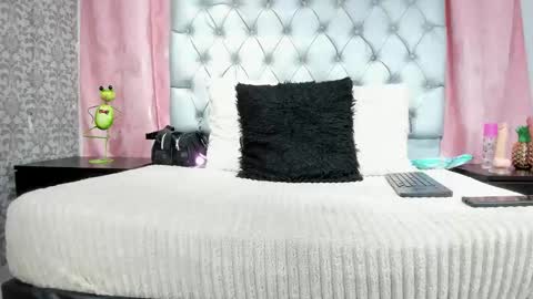 veneno hot online show from December 2025 01:52:02 PM