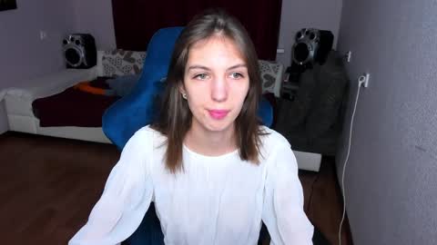 veneradi615 online show from February 2025 04:50:01 PM