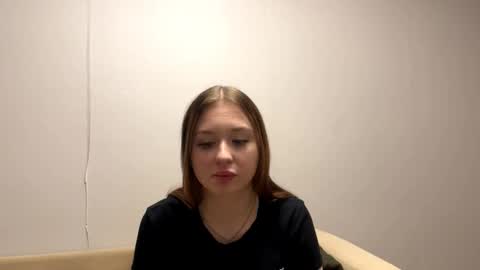 Snapshot of venessapeschel chatting on November 2025 10:15:01 AM Diva online show from November 2025 10:15:01 AM