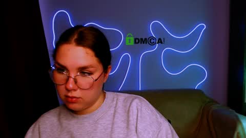 venezia_barton online show from April 2026 01:31:01 PM