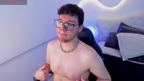 Snapshot of venonboys chatting on February 2026 12:17:02 AM venonboys online show from February 2026 12:17:02 AM