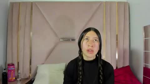 Snapshot of venurmorgan chatting on September 2025 04:52:01 PM venurmorgan online show from September 2025 04:52:01 PM