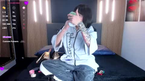 Medussa online show from October 2025 03:10:01 AM