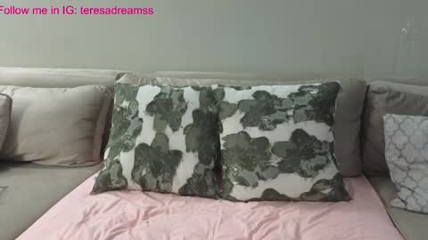 Teresa online show from October 2025 03:10:02 AM