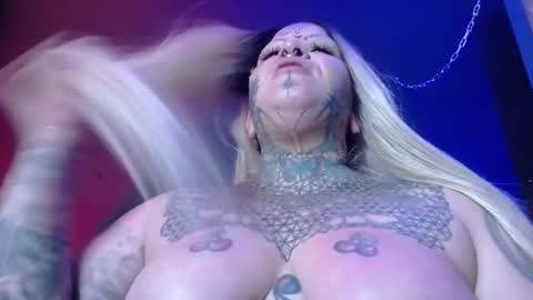 Snapshot of venus_rock chatting on September 2025 12:23:02 AM Venus Ink online show from September 2025 12:23:02 AM