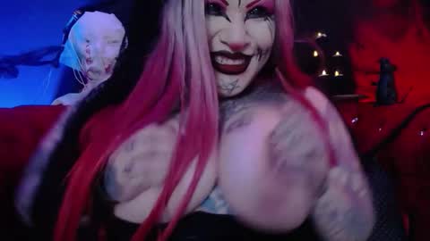 Snapshot of venus_rock chatting on October 2025 04:13:02 AM Venus Ink online show from October 2025 04:13:02 AM