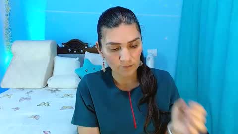 Catalina online show from February 2025 01:05:02 AM