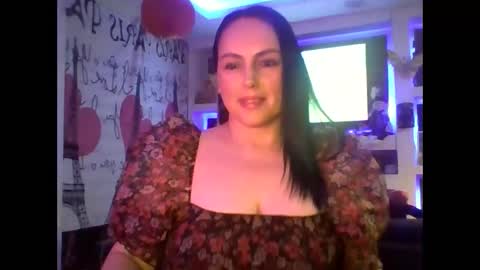 Snapshot of venusina07 chatting on October 2025 06:56:01 AM VENUSINA07 online show from October 2025 06:56:01 AM